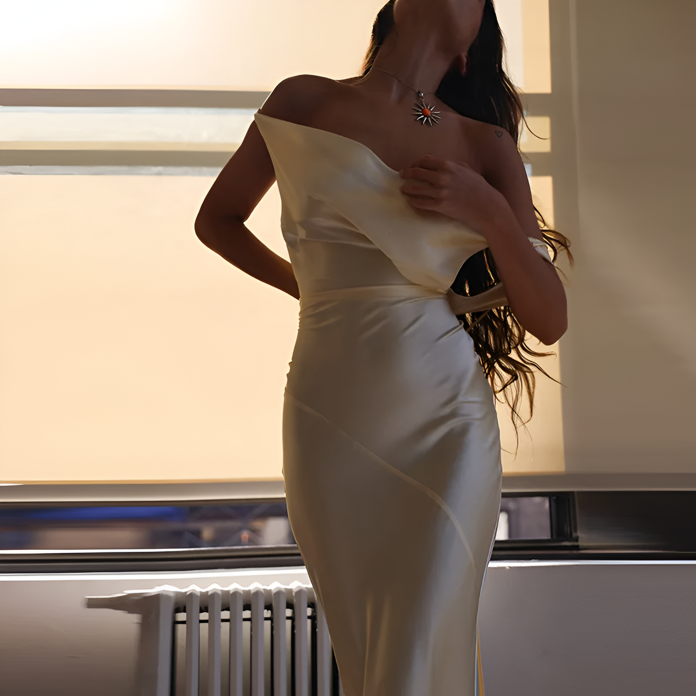 Sara - Elegant Off-Shoulder Backless Maxi Evening Dress