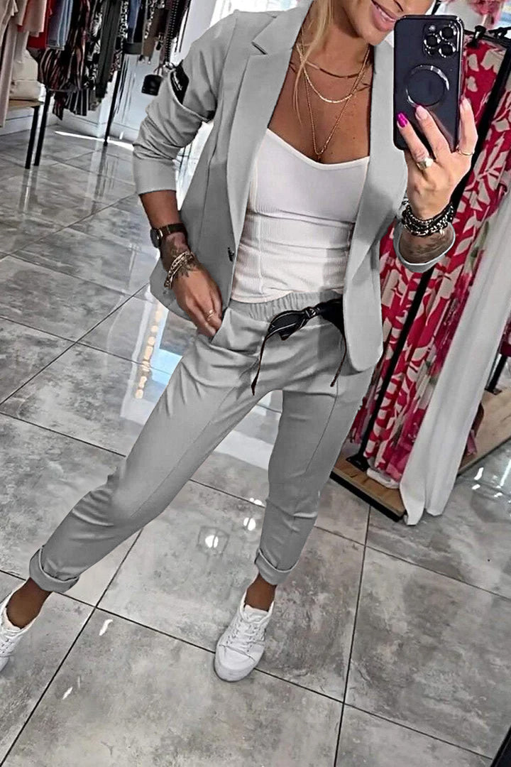 Ava - Blazer Set