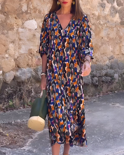 Erica - Long V-neck Dress with Retro Pattern and Elegant Comfort for Every Moment