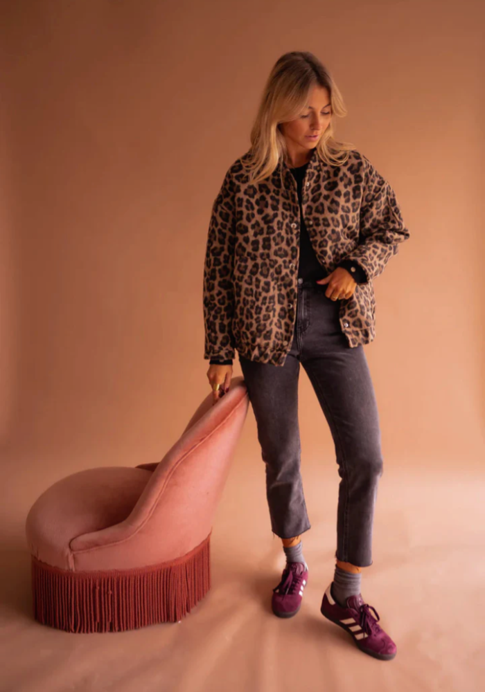 Luxe Leopard Bomber Jacket – Timeless Elegance Meets Bold Style