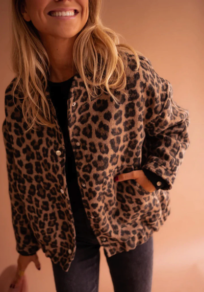 Luxe Leopard Bomber Jacket – Timeless Elegance Meets Bold Style