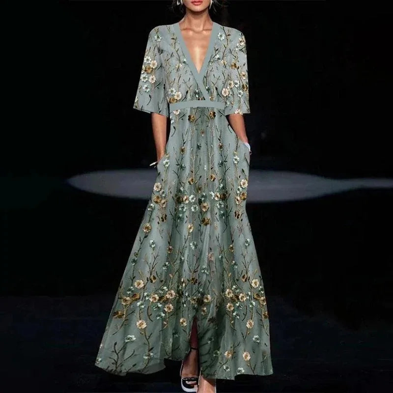 Elegant Dress – Timeless Design with Chic Sophistication