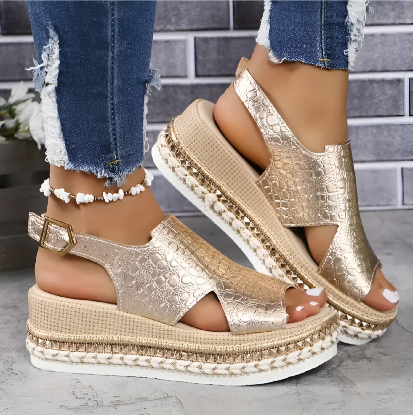 Suellen - Elegant orthopaedic sandals