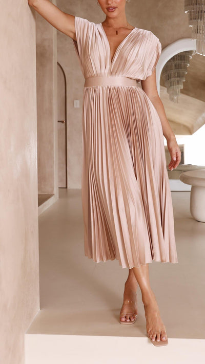 Ria - Elegant pleated dress