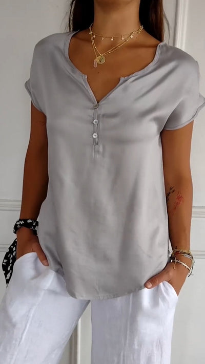 Lana - V-neck T-shirt