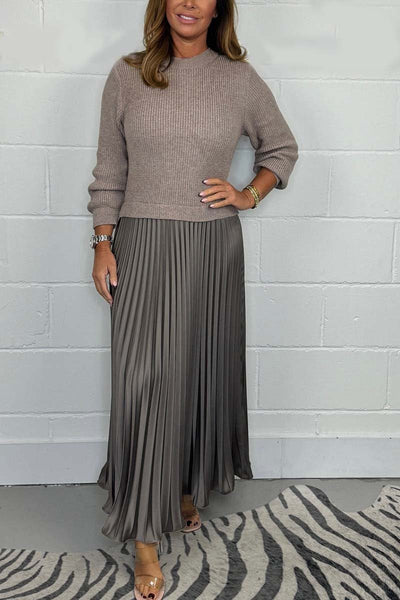 Tinaya - Long jumper with pleated skirt