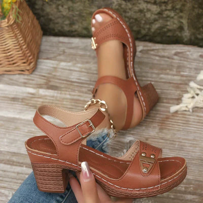 Jonna - Orthopedic Sandals with block heel