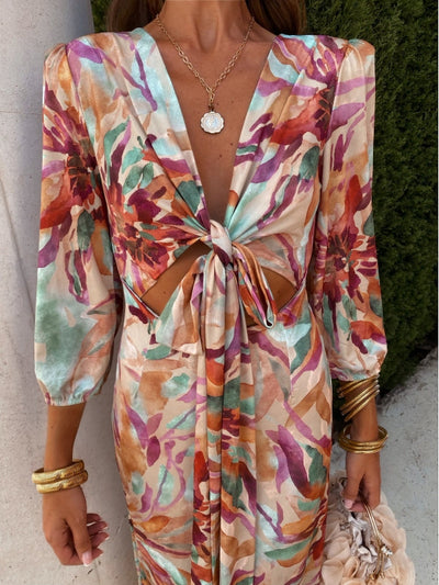 Lily - Elegant Dress with Cut-Out